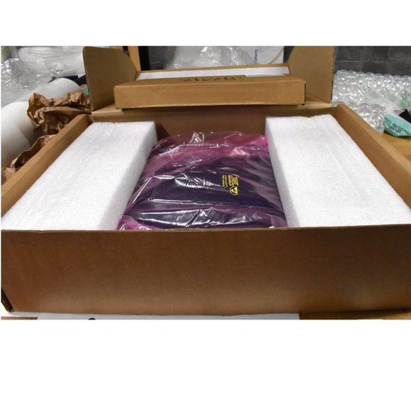 NEW Cisco ISDN GW 3241 TelePresence Gateway Complete in box - Picture 3 of 5